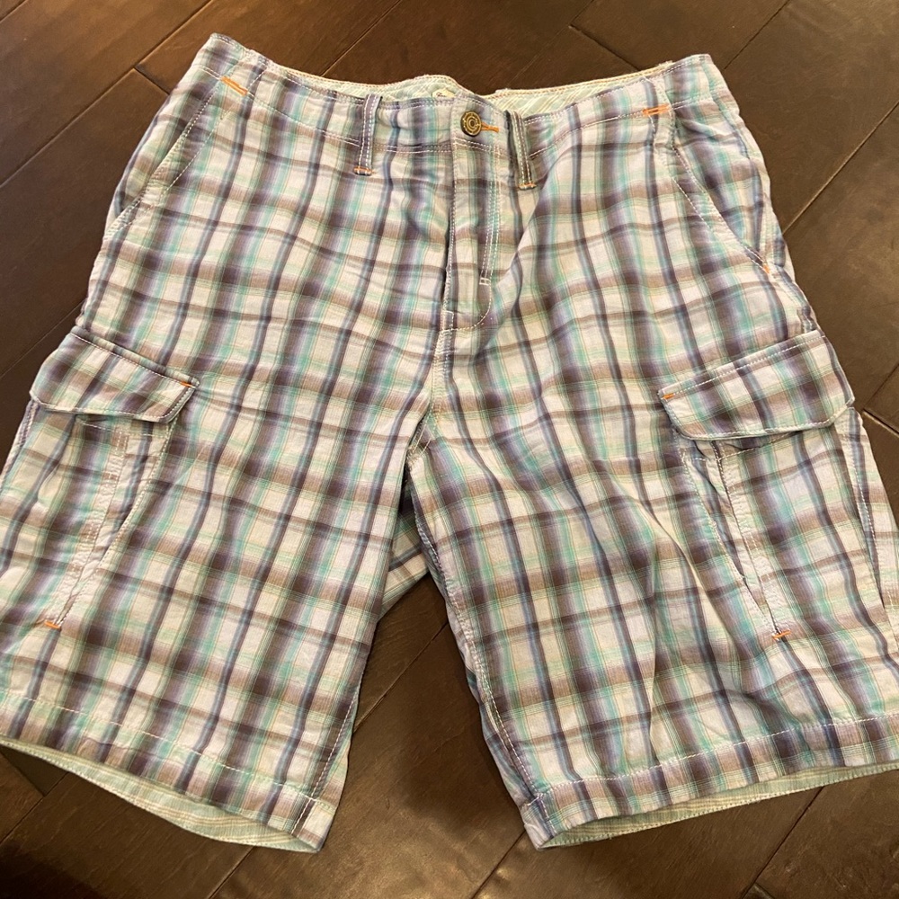 Men’s Tommy bahama size 35 cargo shorts